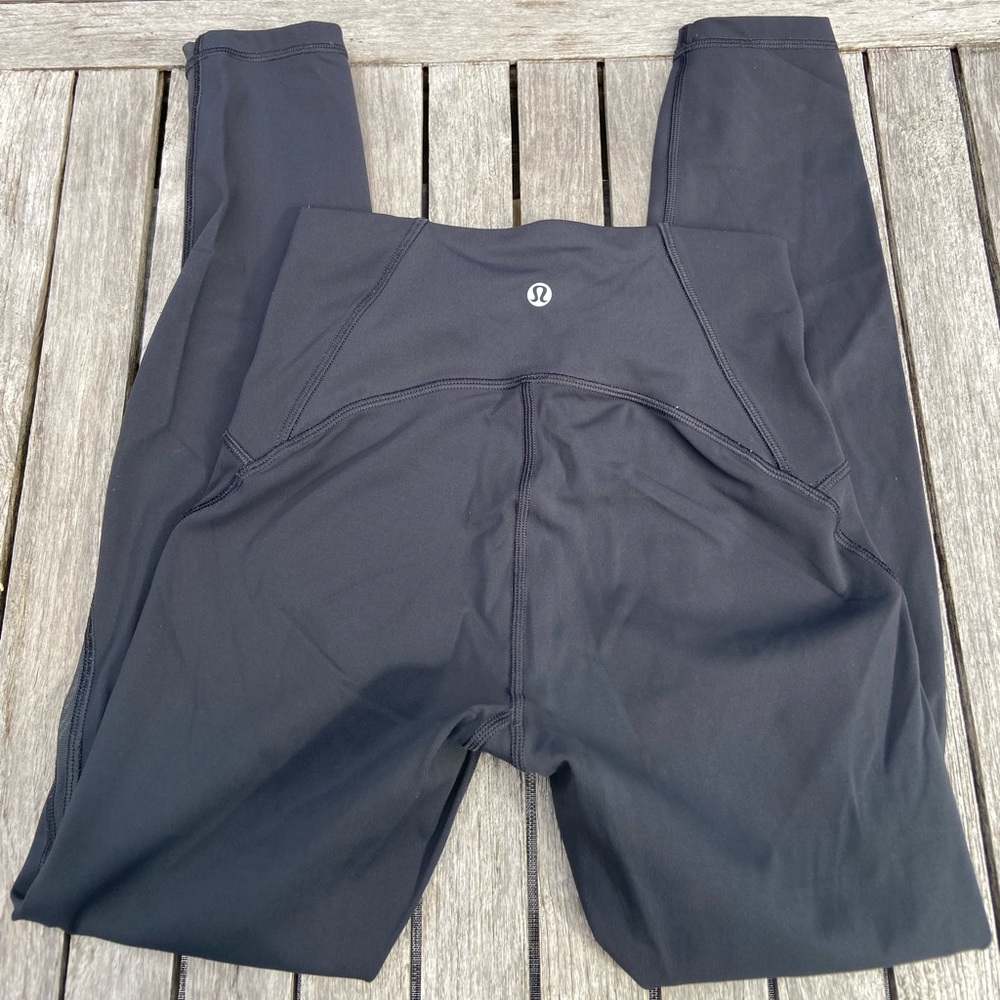 Invigorate Lululemon Leggings with Mesh siding